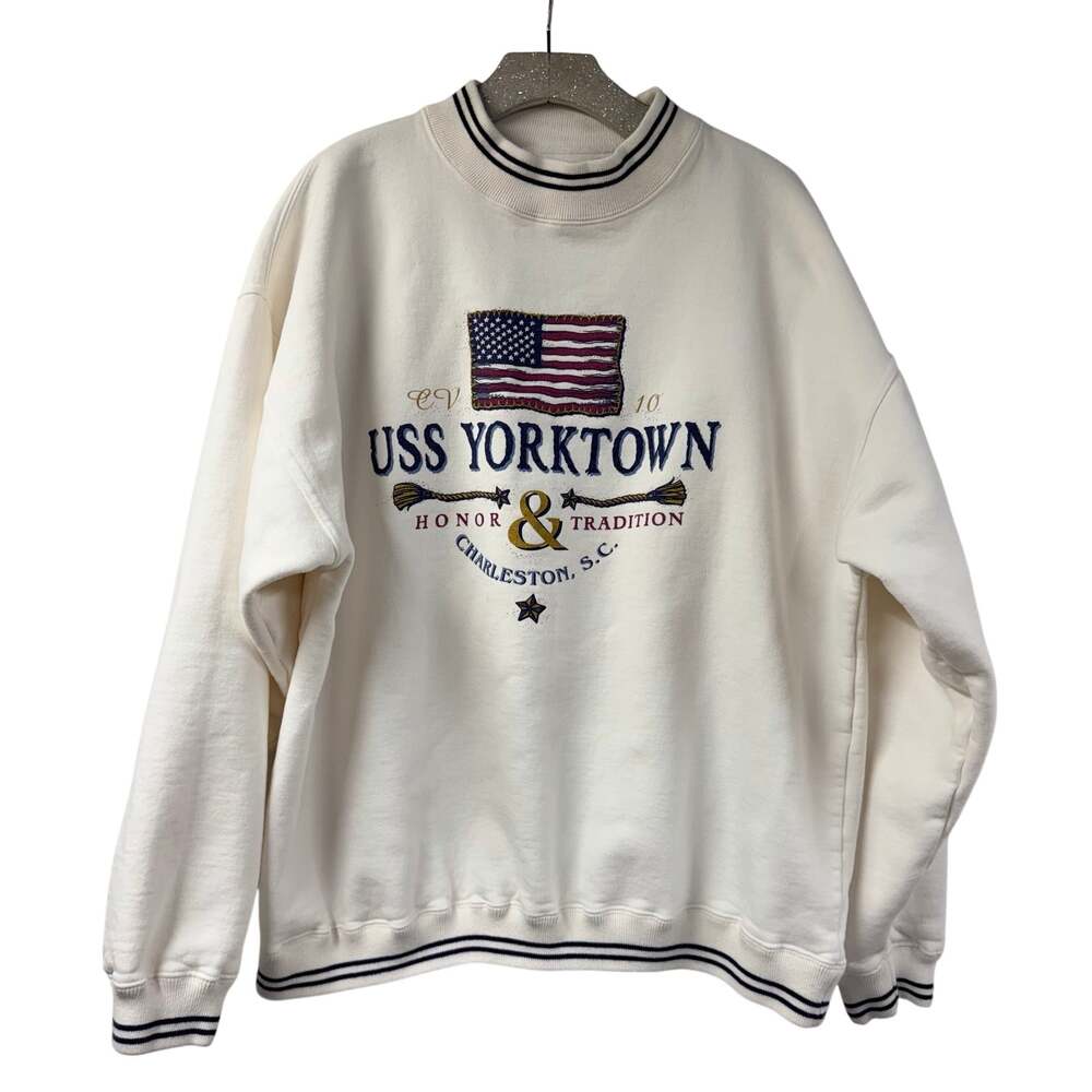USS Yorktown Crewneck Charleston Pullover White XL